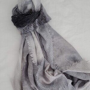 Gray/Black/White neck scarf